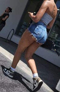 Ebony jean shorts exploding