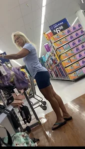 Sexy Solid Mature Gilf W Nice Smooth Legs