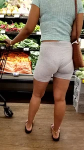 Ebony milf in tight yoga shorts VPL