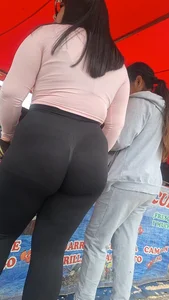chubby butt in black leggings,[OC] part 3.