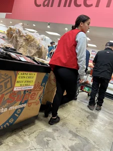 MILF LATINA FAT ASS LEGGINGS BONUS