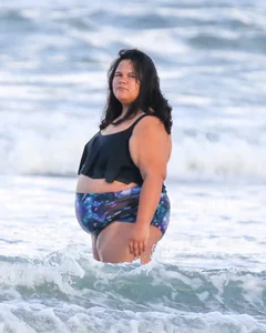 Extra thick girl at the beach in a bikini