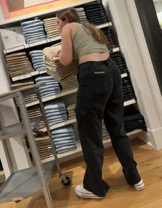 Blondish brunette squatting and working (oc)