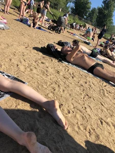Hot Candid Beach Booty in Swimsuit And Feet Creepshots