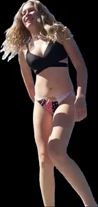 Girls in swimsuits candid pics