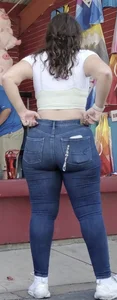 More hot pics of a great bubble ass in tight blue jeans