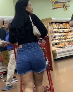 Short sexy latina milf