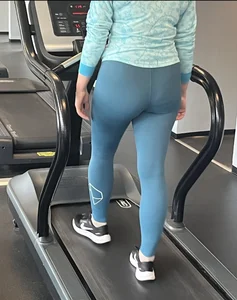 Triple catch: jiggly gym asses on treadmills