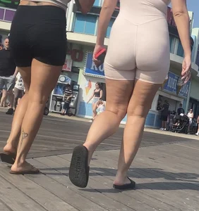 Pawg in sexy tan bodysuit on boardwalk(ALL OC)