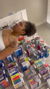 Lightskin chick with the pokies