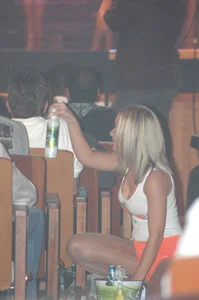 Candid sexy Hooters girls in their uniforms