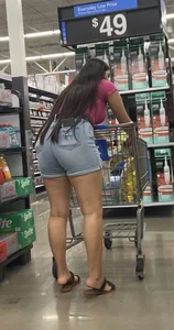 A post full of Latinas