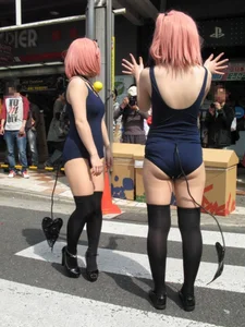 Sexy Asian girls in Cosplay outfits