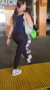 Thick af milf knew I was filming