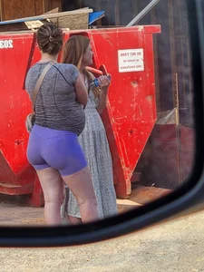 CAUGHT Pregnant Shorts Eating THICC PAWG