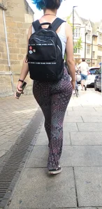 Hourglass Shape Jiggler