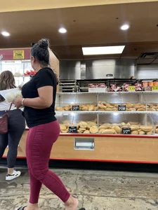 BANGER 10/10 GILF latina