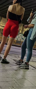 Perfect red shorts