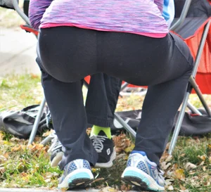 Milf rolling with no panties!