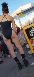 Goth cheeks at music festival    [MEGAPOST]