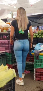 Mexicana con jeans ajustados