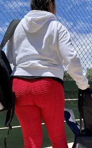 Only 2 of nice red tights