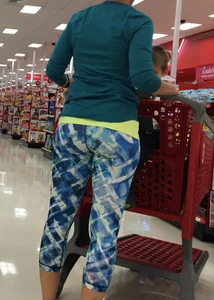 Target milf sexy in patterned leggings while shopping
