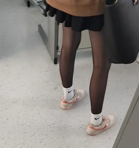 College teen legs in pantyhose closeups