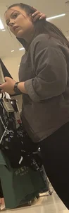 Shopping PAWG ass swallowed up in skintight leggings! (OC)