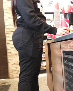 OC. Thick Latina mommy with thick cheeks