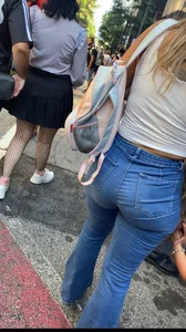 Big ass Latina filling up jeans