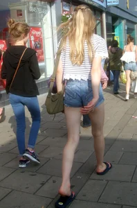 Various sexy teens in little shorts