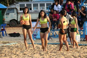 Thai candid volleyball girls
