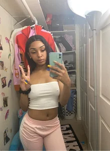 Hot girl's selfies