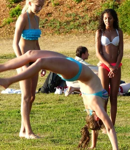 Bikini girls