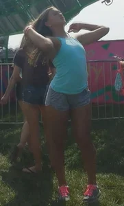 Hot teen in denim shorts backyard creepshot