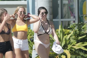 Florida bikini girls