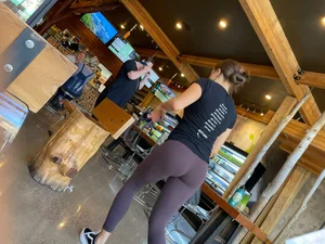 Sexy ass waitresses in yoga pants