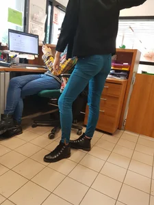 Office lady in tight jeans with vpl
