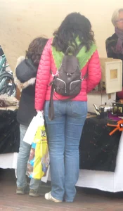 Candid girls wearing tight blue jeans with nice booties on the street creepshots