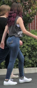 Red/purple haired teen with nice bubble butt in Hollister jeans
