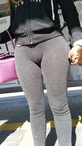 Milf in Cameltoe Yoga Pants with Hot Wide Pelvis Street Candid Photos Collection