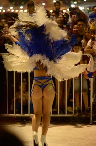 Sexy lady with a nice ass dressed up while dancing