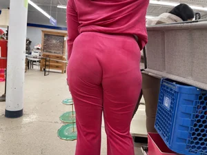 Public Beauties Series | Indian Showing VPL