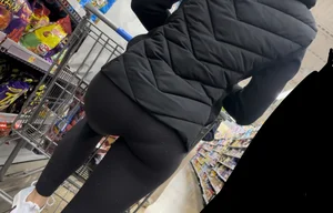 Petite tight ass perfect VPL in leggings