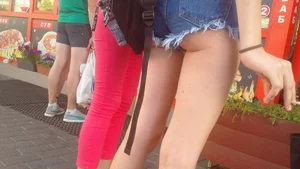 Super Hot Creepshots of Teen with Thin Legs Panties Visible