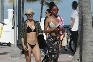 Florida beach and bikini girls