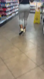 Thick Ebony MILF Ass Sitting Nice In White Tights (upshots, closeups)