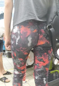 Skinny leggings in the store