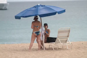 Florida beach and bikini girls